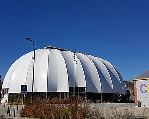 Dôme du Pôle National des Arts du Cirque à Auch - Agrandir l'image (fenêtre modale)